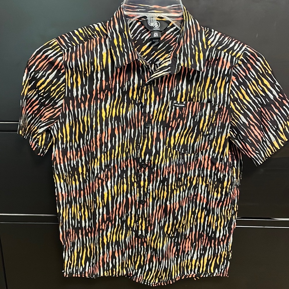 Boys Volcom short sleeve button up